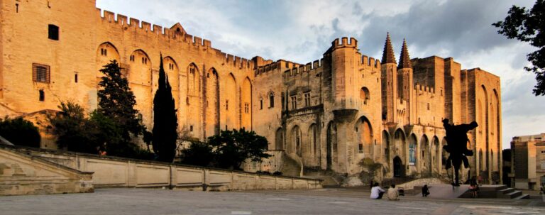 Palais Des Papes